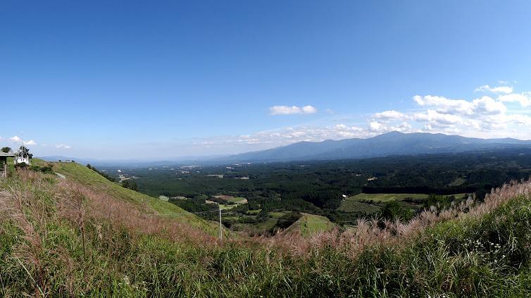 43　見えてる山は宮崎県の祖母山.JPG